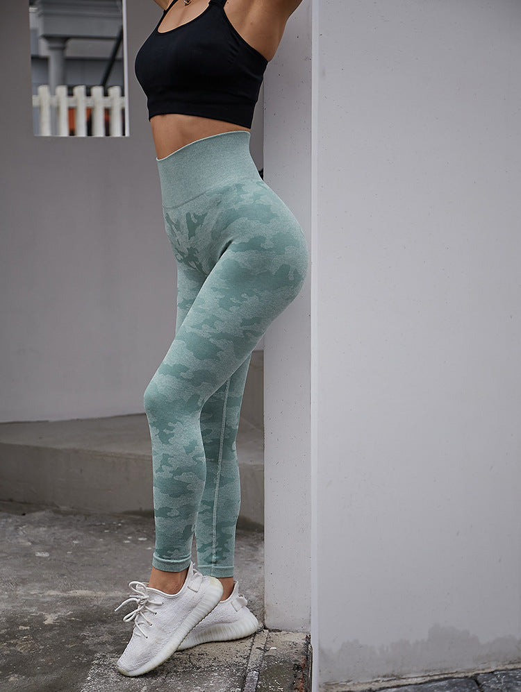 Camouflage Seamless Hip-lifting Cropped Trousers Women's Fitness Pants